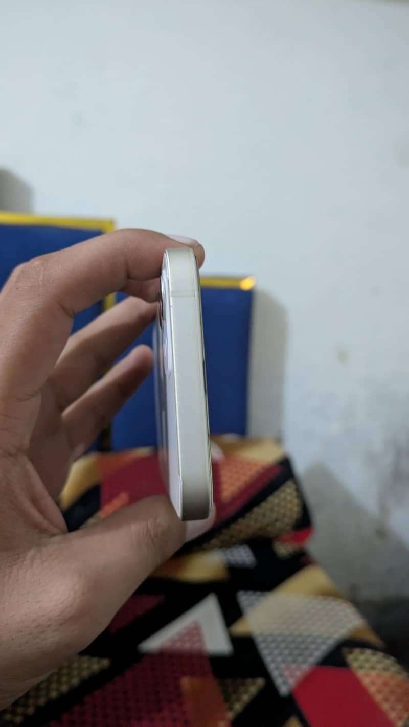 Apple iPhone 12 5