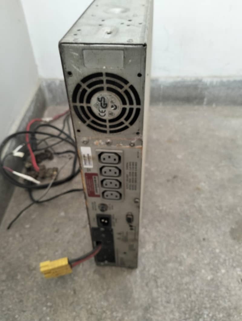 APC Ups 2