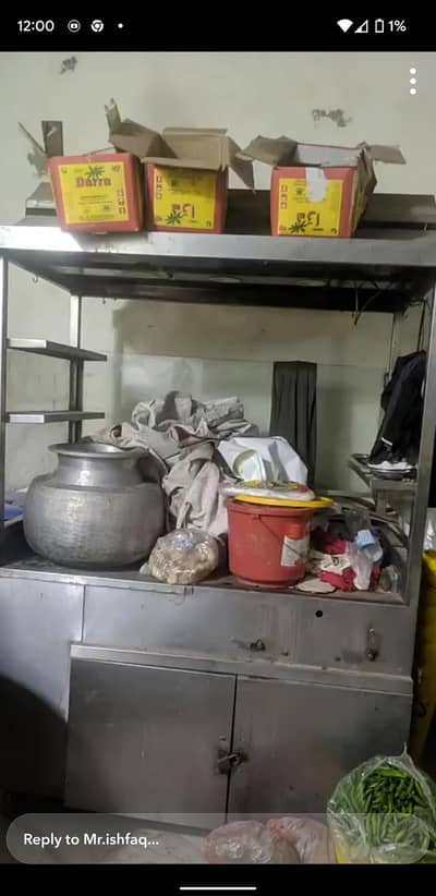 bergar shawarma Counter