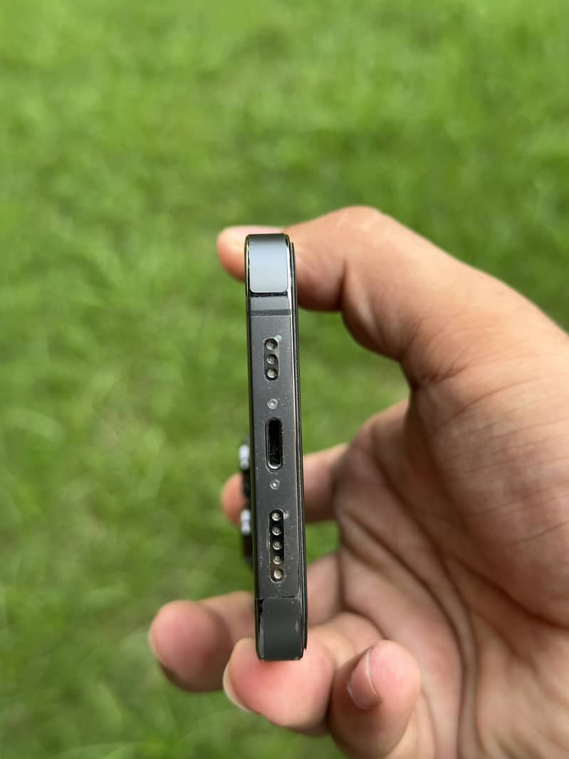 Apple iPhone 13 Pro 5