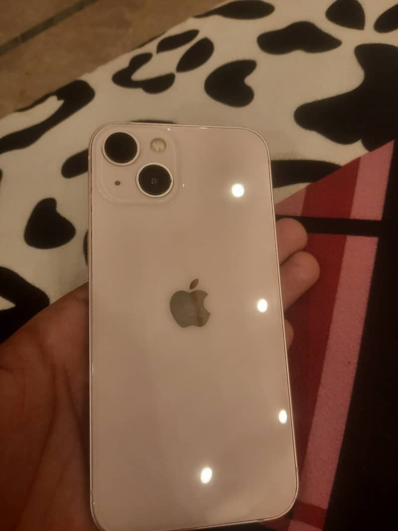 iPhone 13 0