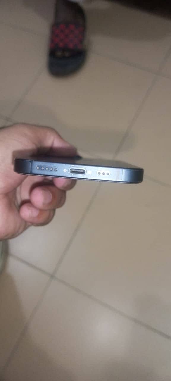 Apple iPhone 13 1