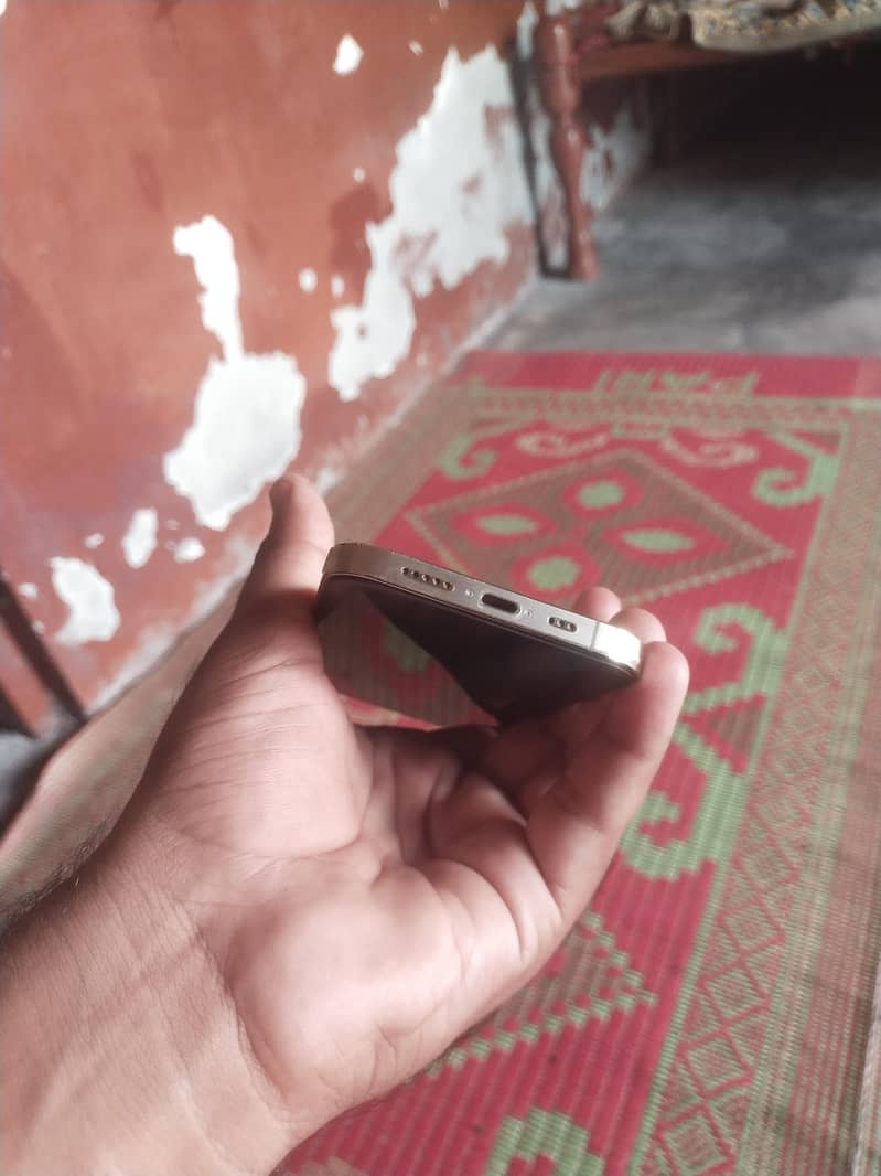 Apple iPhone 12 Pro 5