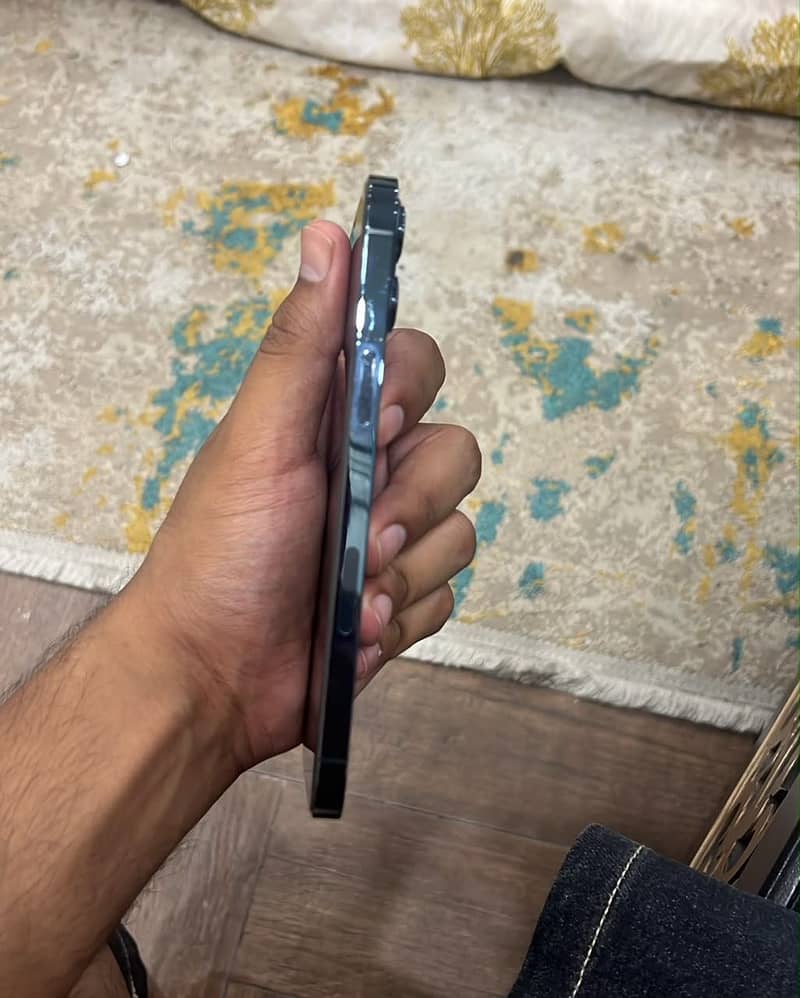 Apple iPhone 12 Pro Max 2