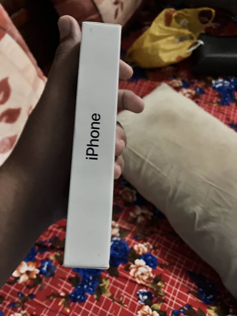 Apple iPhone SE 4