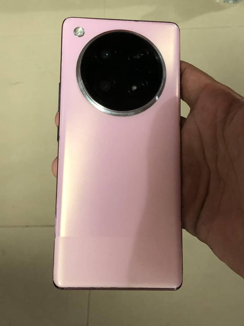 Infinix Zero 40 4