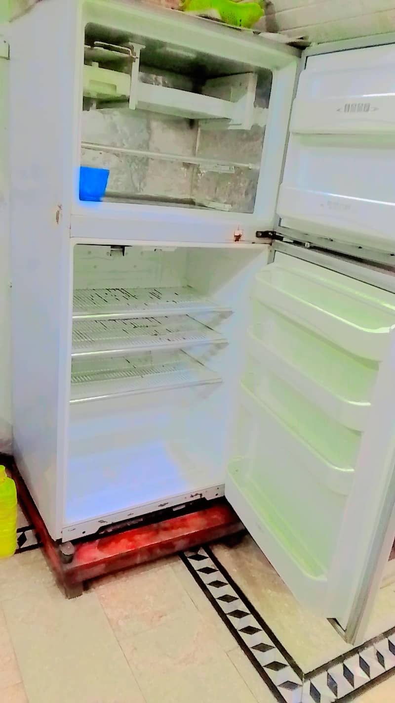 Refrigerator 6