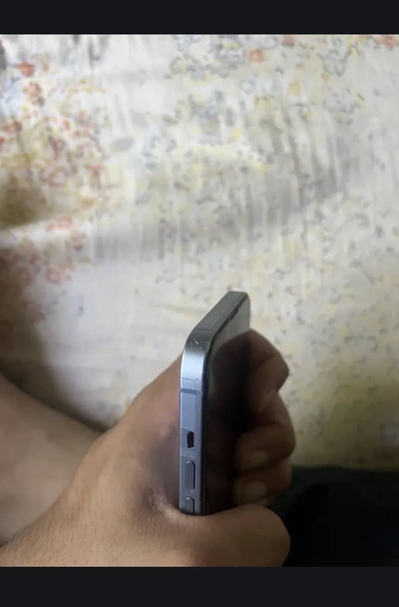 Apple iPhone 14 1