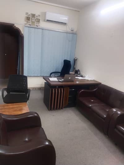 Fully independent furnished office for rent