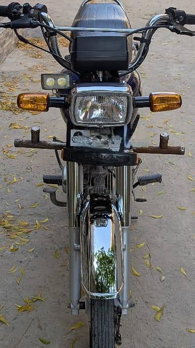 Honda CD78