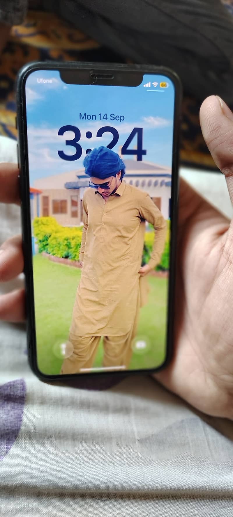 Apple iPhone 11 Pro 3