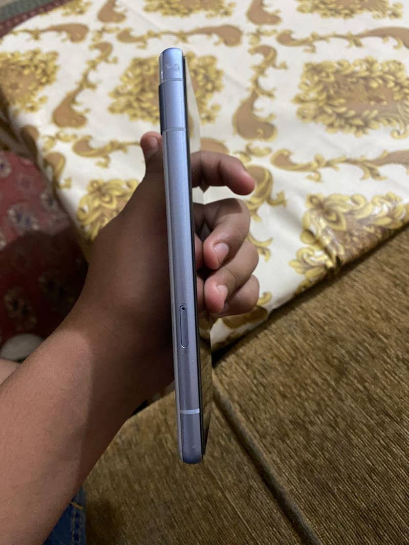 Google Pixel 7a 5