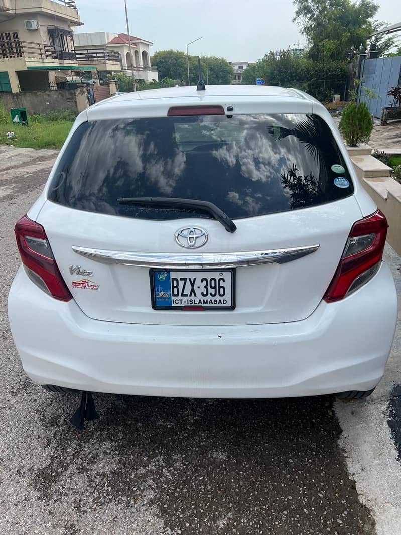 Toyota Vitz 2015 2