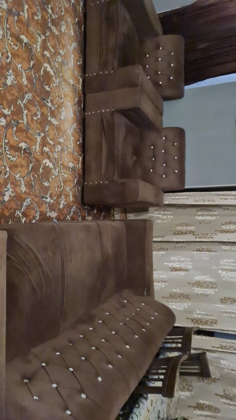 Sofa set . brown colour 4