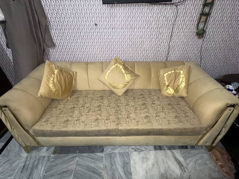 Sofa set 0