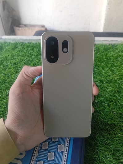 Itel A100C - 4+8/64Gb - LCD cracked full working