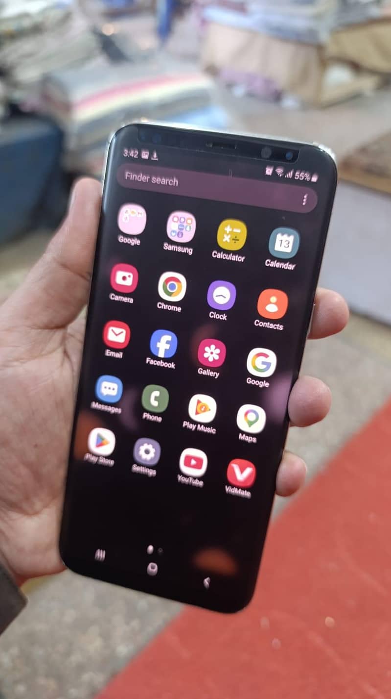 Samsung Mobile S8 Plus 1