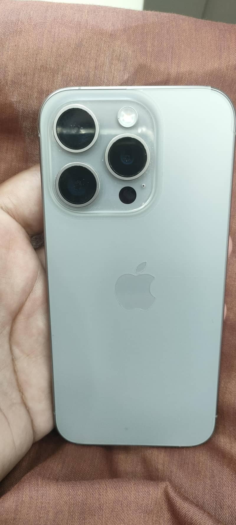 Apple iPhone 15 Pro 6