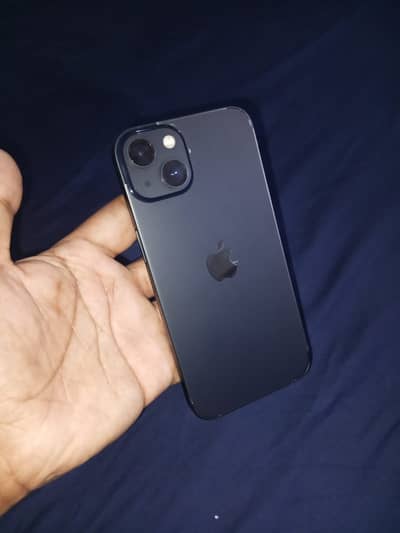 Apple iPhone 13