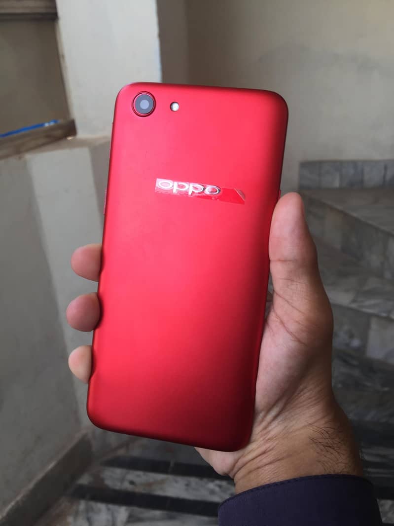 OPPO A83 2