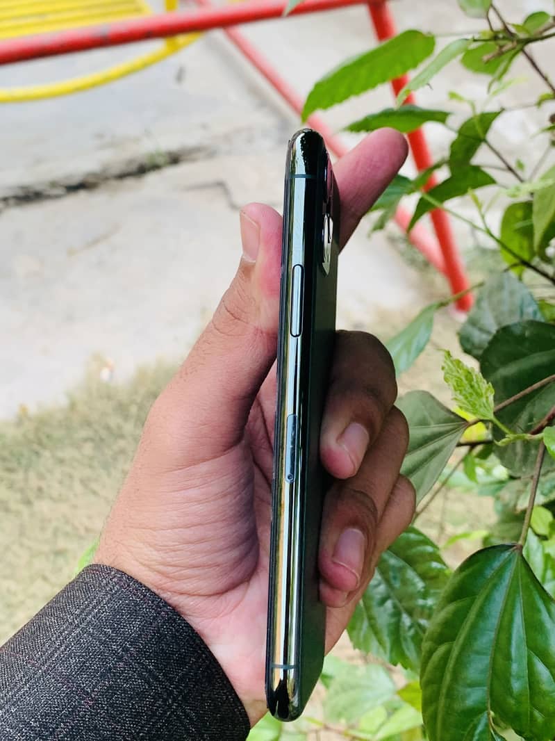 Iphone 11 pro 1