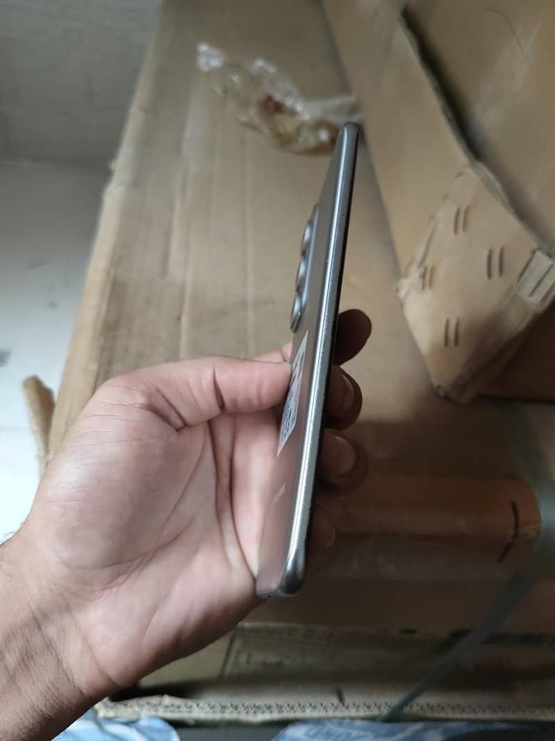 Tecno Spark 40 pro plus 3
