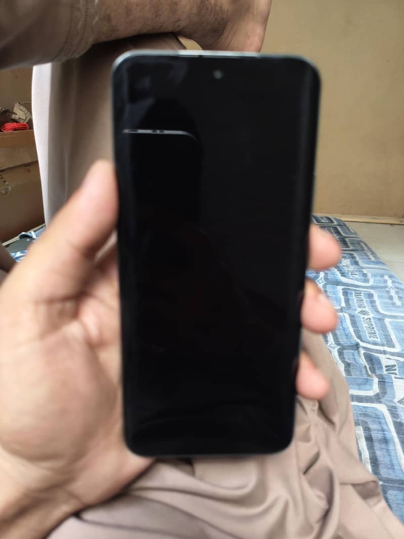 Tecno Spark 40 pro plus 9
