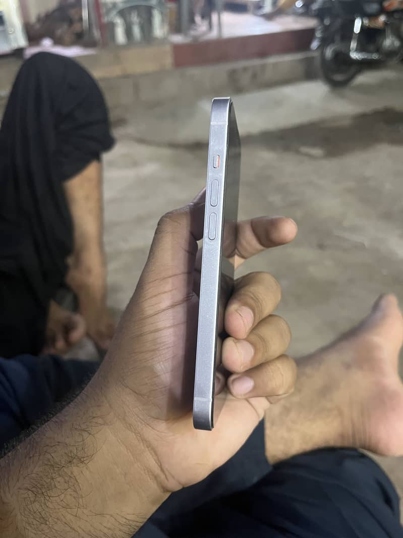 Apple iPhone 14 1