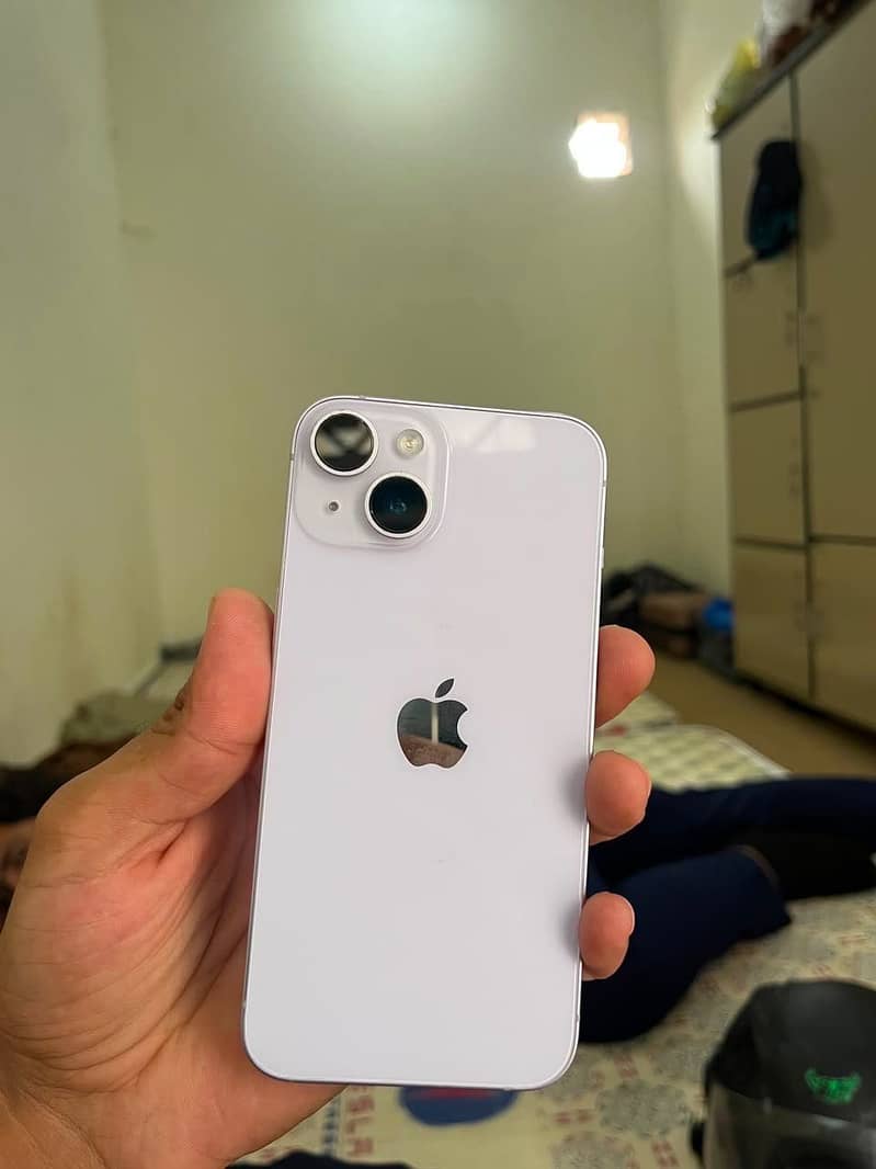 Apple iPhone 14 3