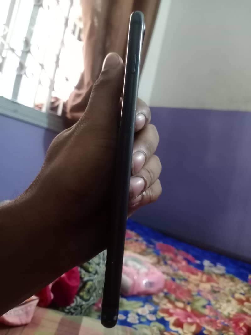 Apple iPhone 7 Plus 2