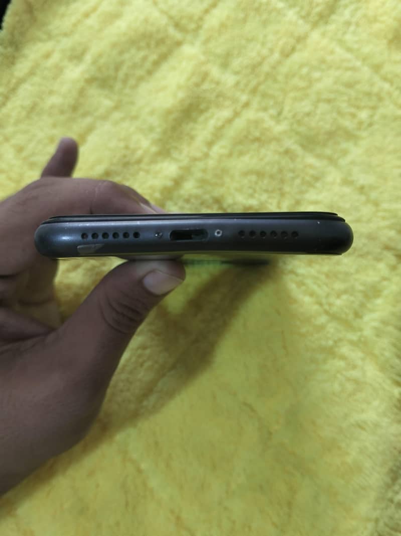 Apple iPhone 11 2