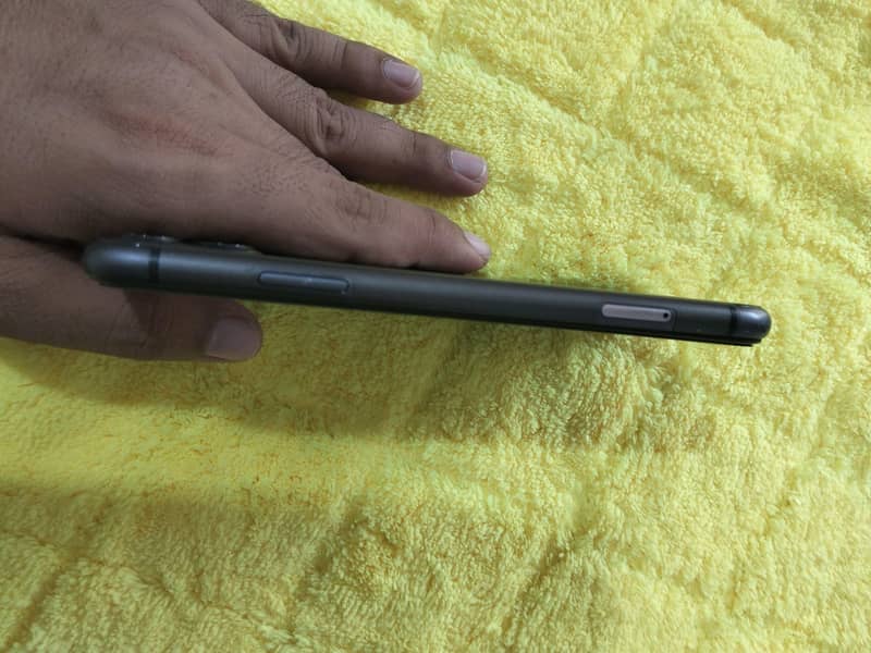Apple iPhone 11 5