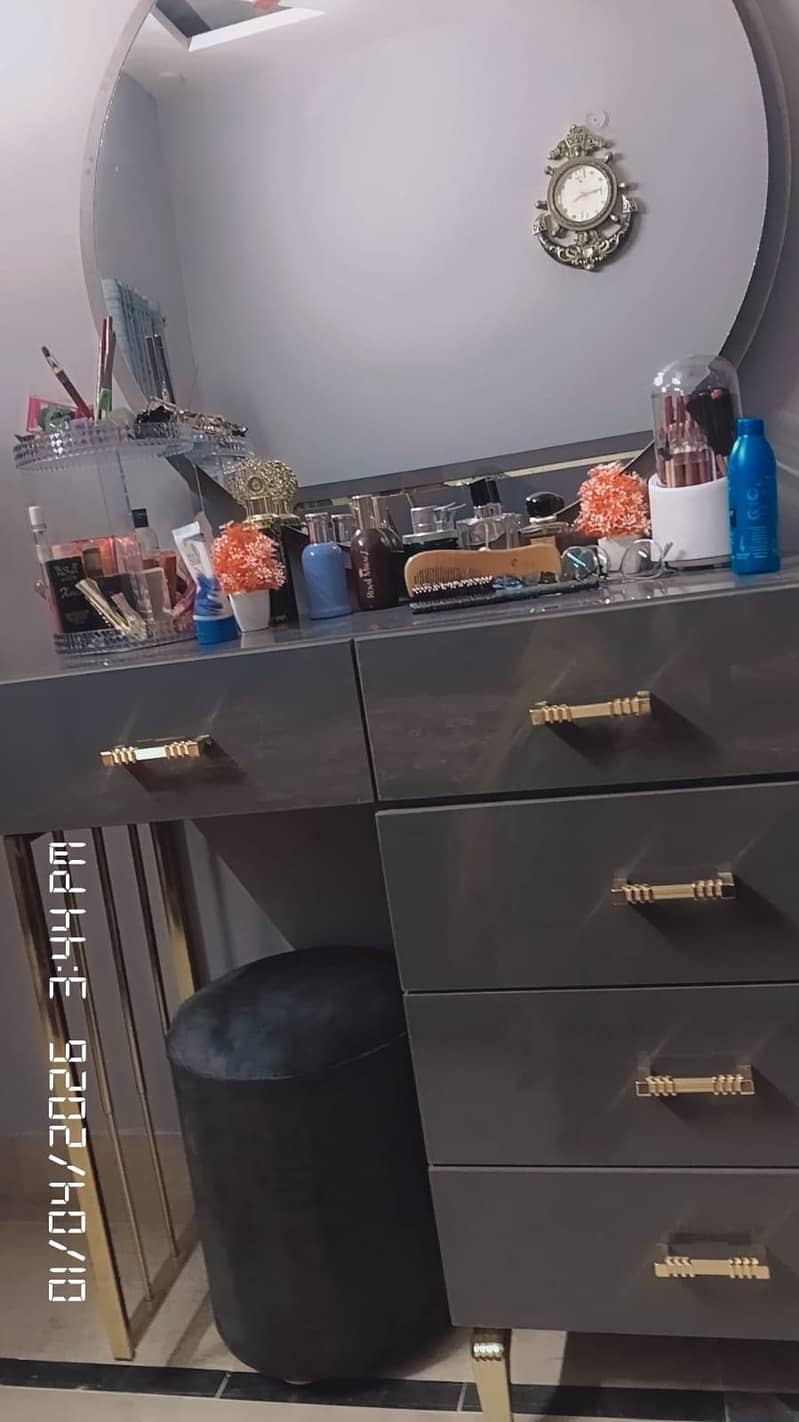 bedroom set 2