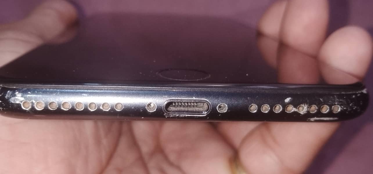 Apple iPhone 7 Plus 1