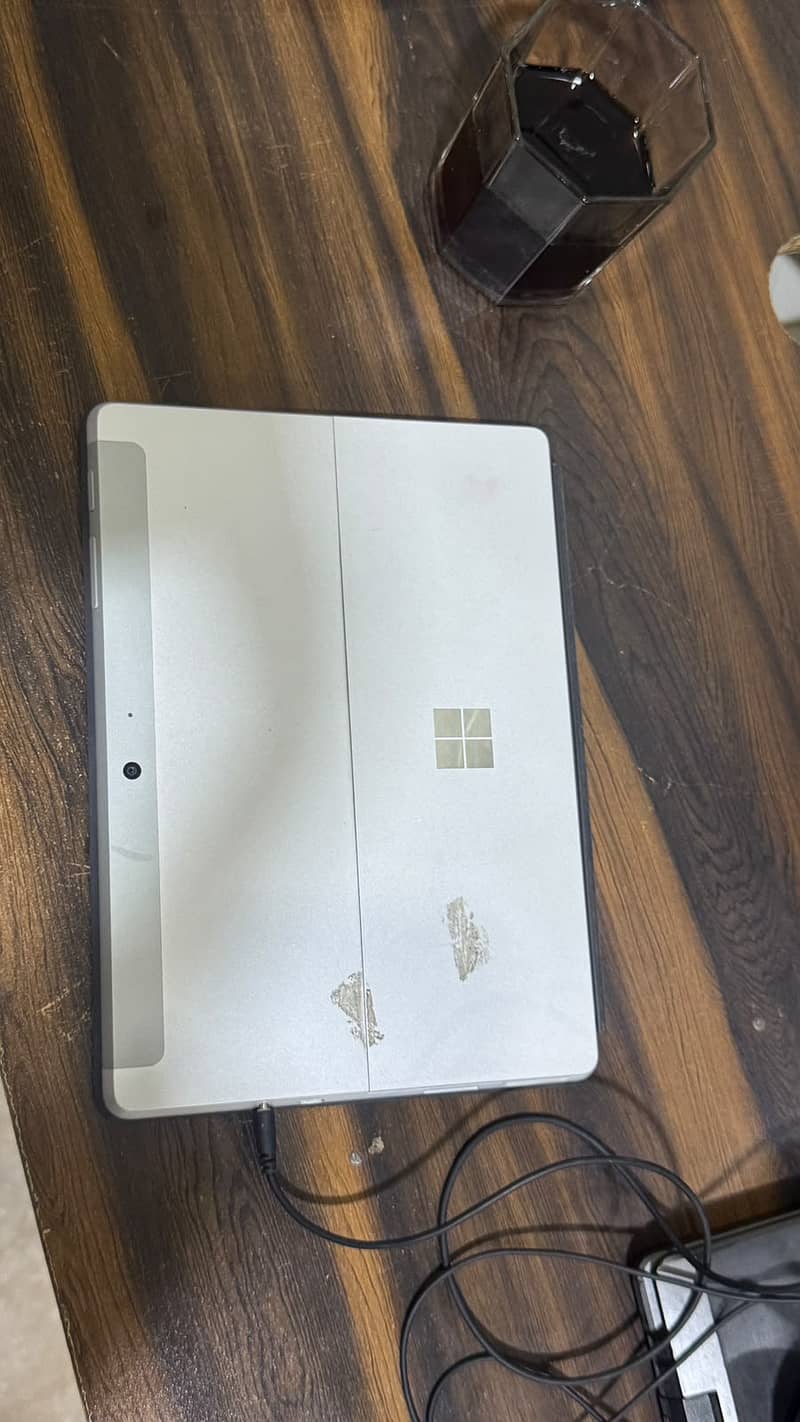 Microsoft Surface Go (1st Generation) 1