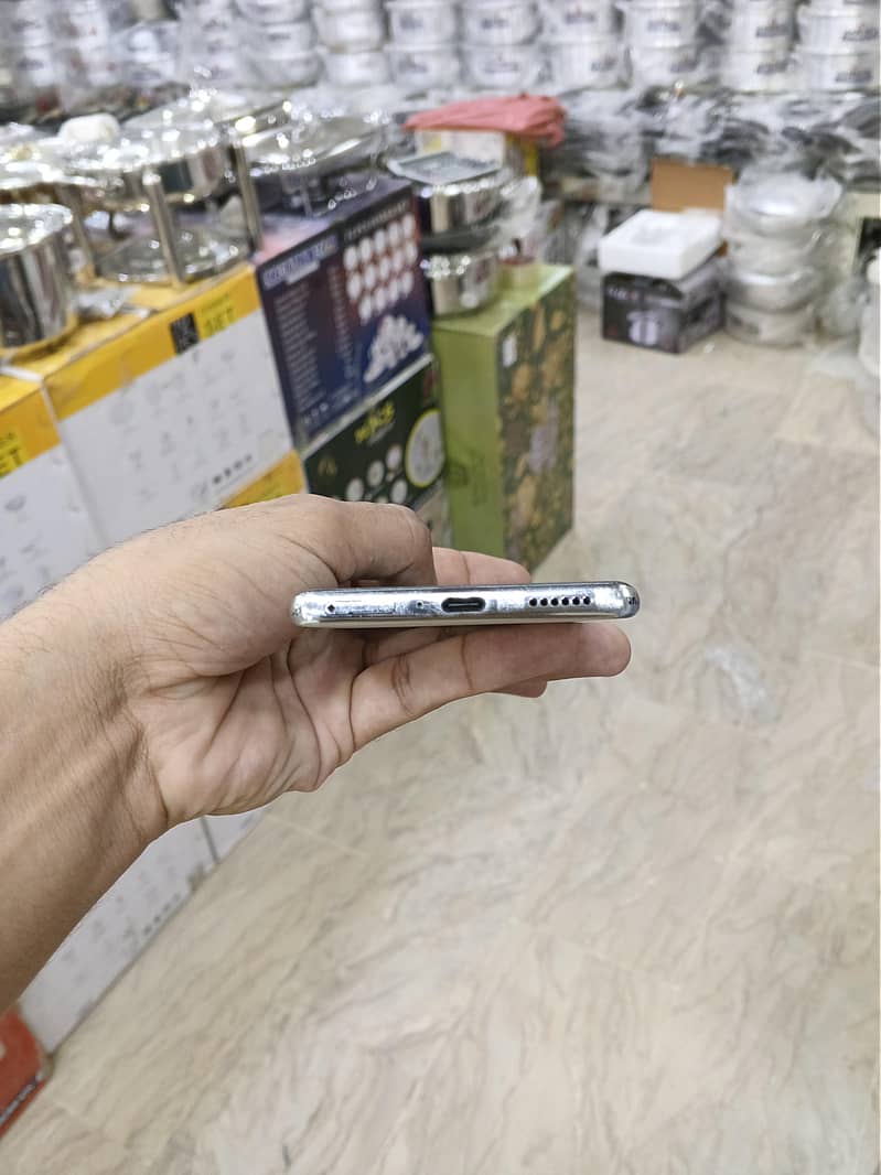 Tecno Spark 20 Pro Plus 4
