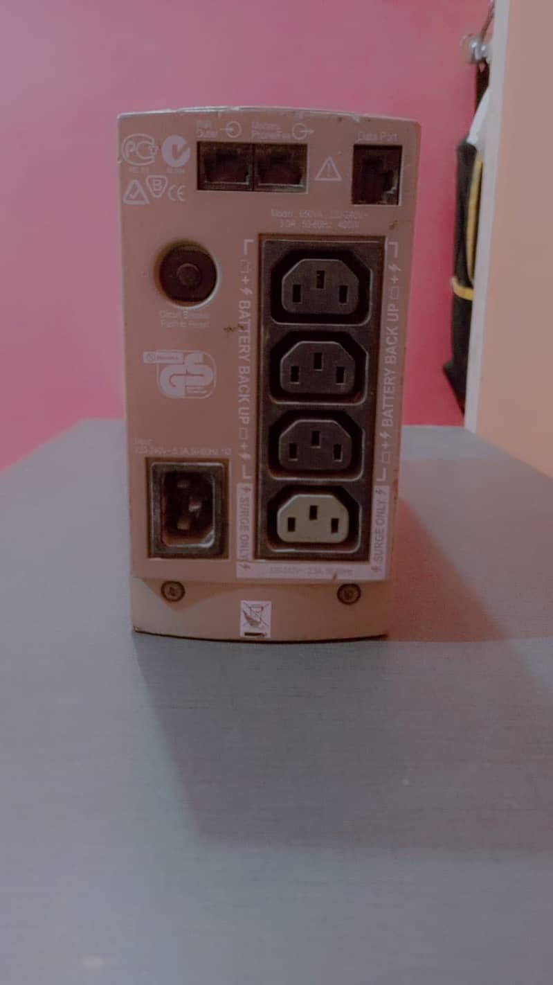 APC UPS 1