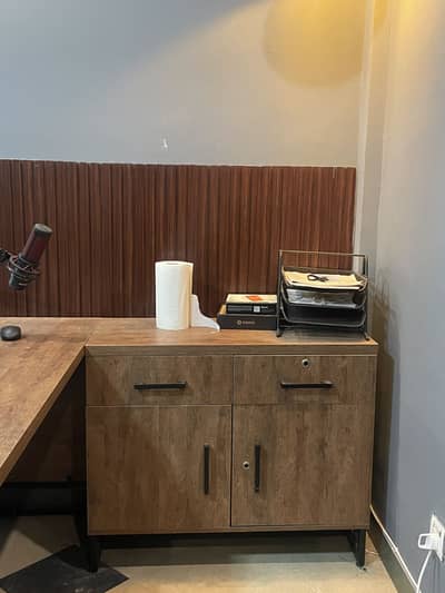 Wooden office table