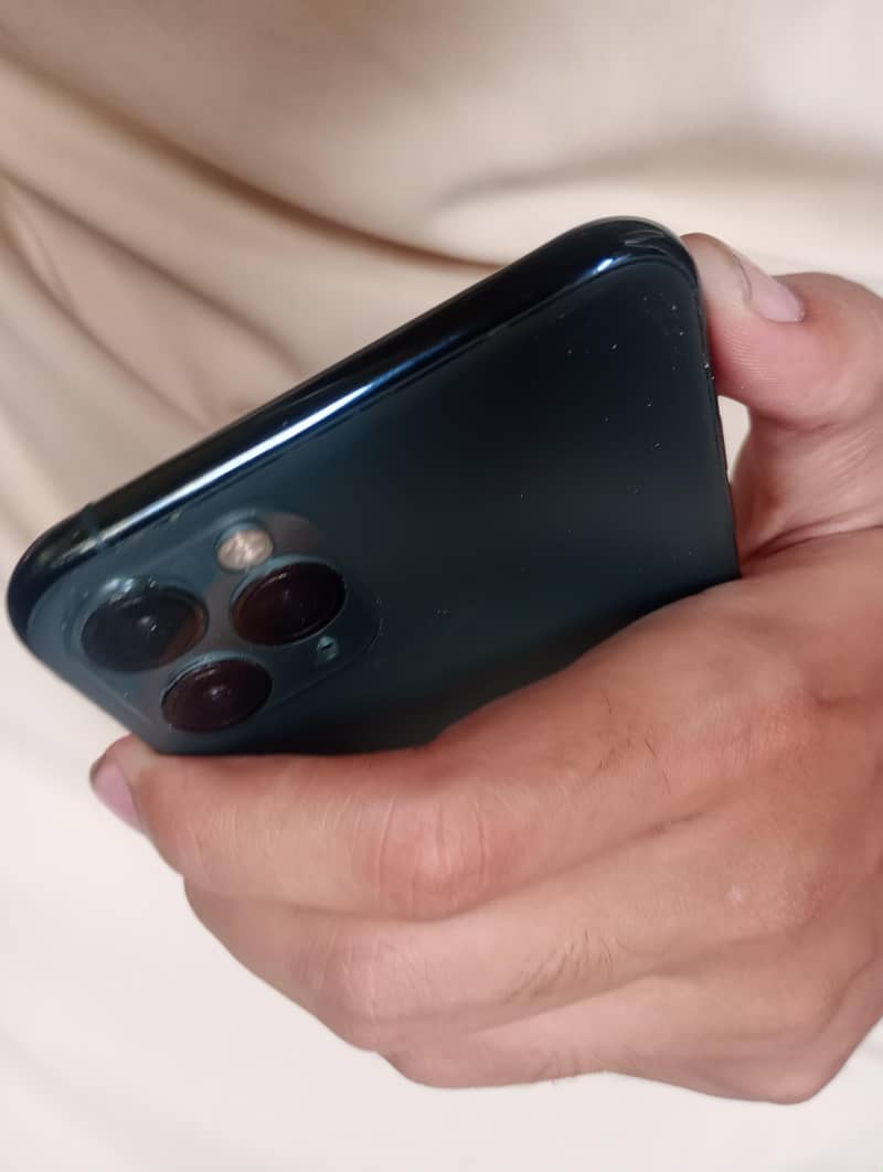 iPhone 11 Pro Max 7