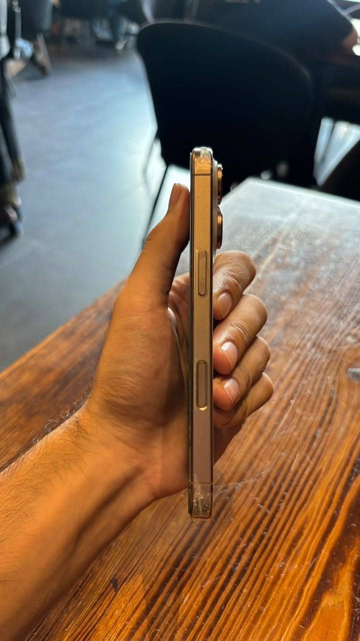 Iphone 16 pro 2