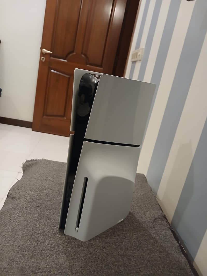 ps5 slim 0