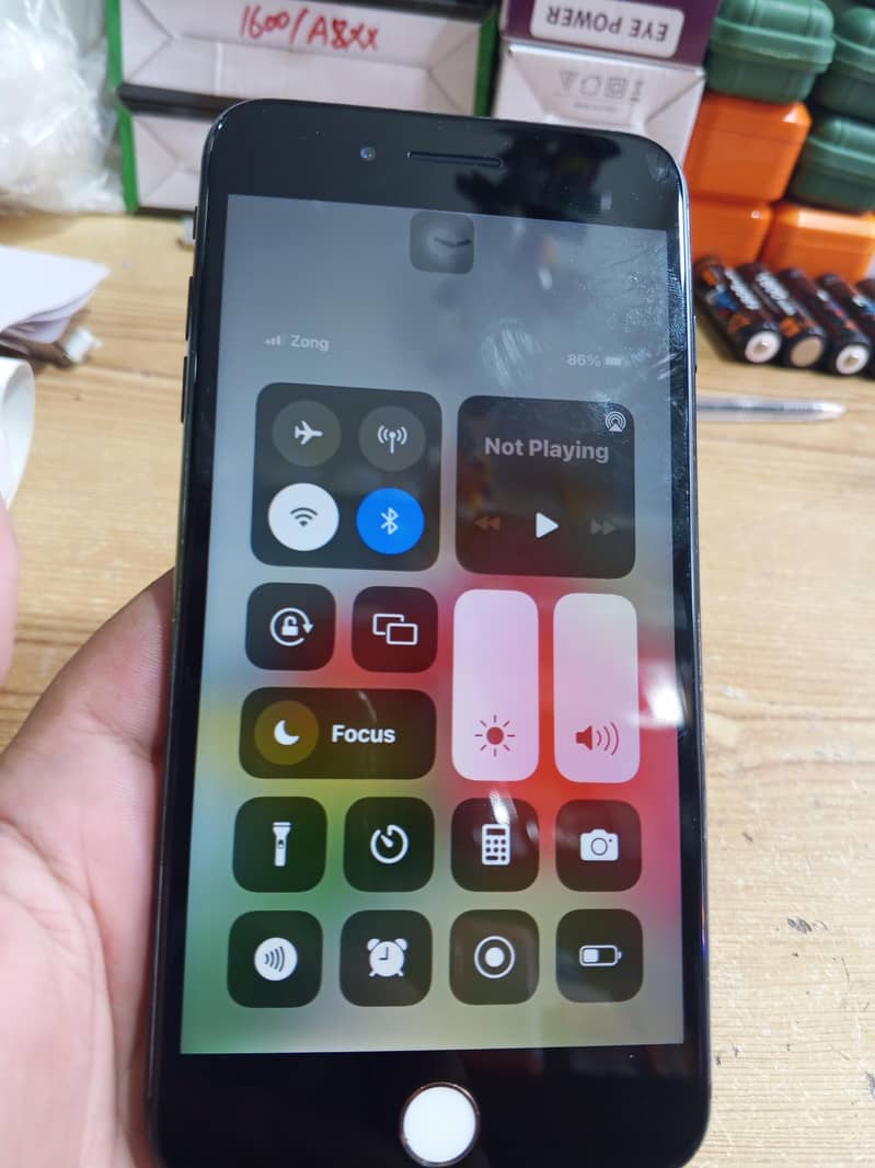 Apple iPhone 7 Plus 1