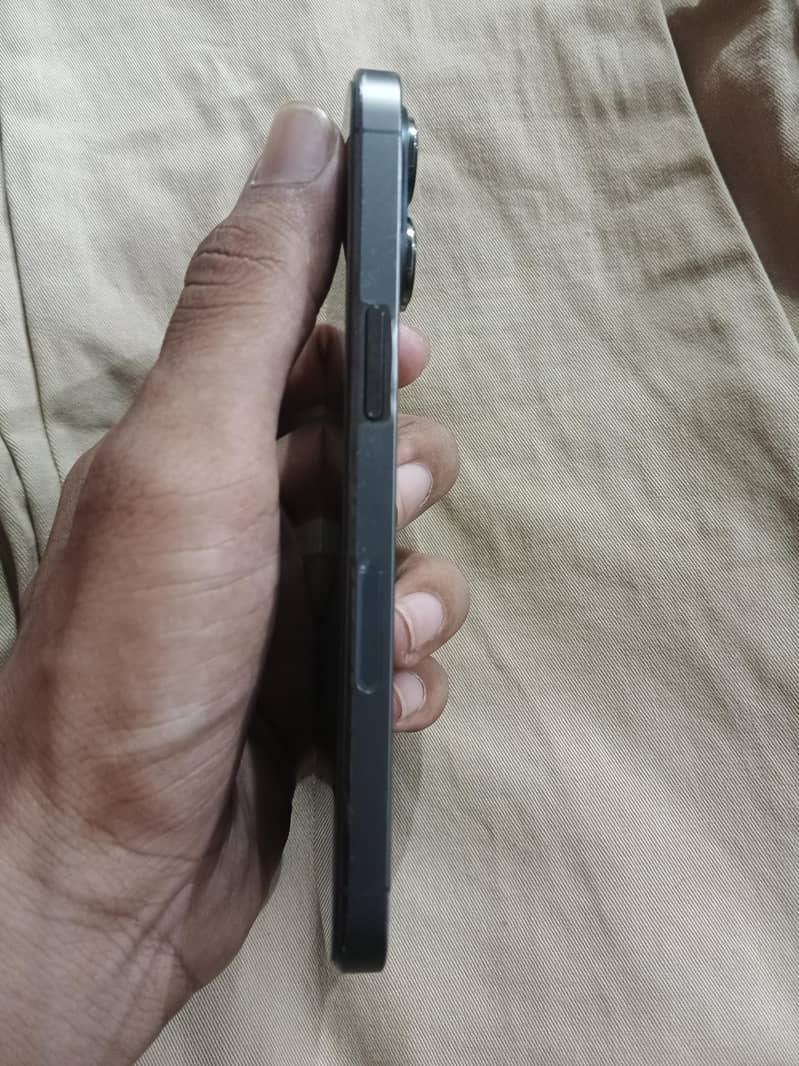 Apple iPhone 13 Pro 1
