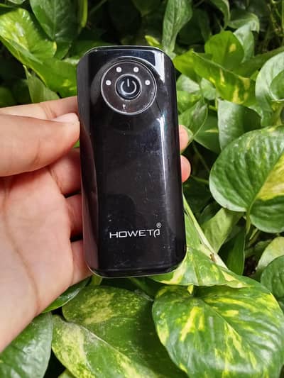 HOWETQ 5600mAh Power Bank – Fast Charging Portable Power Bank