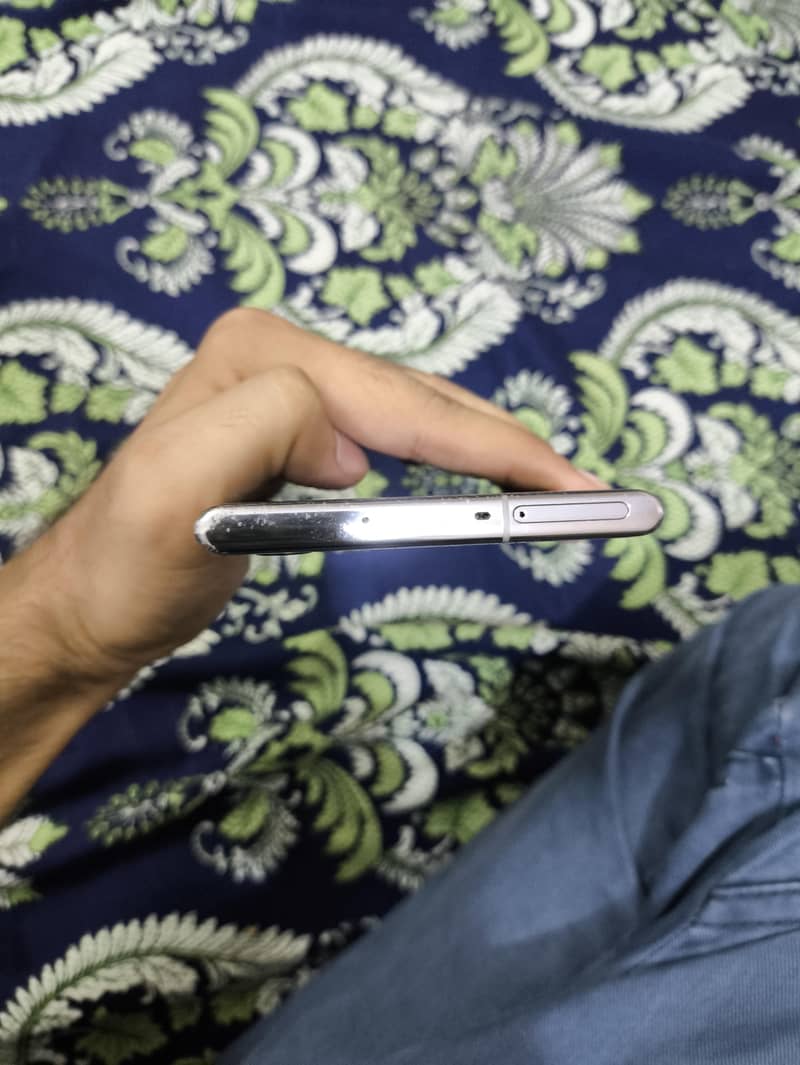 Samsung Mobile Note 10 Plus 2