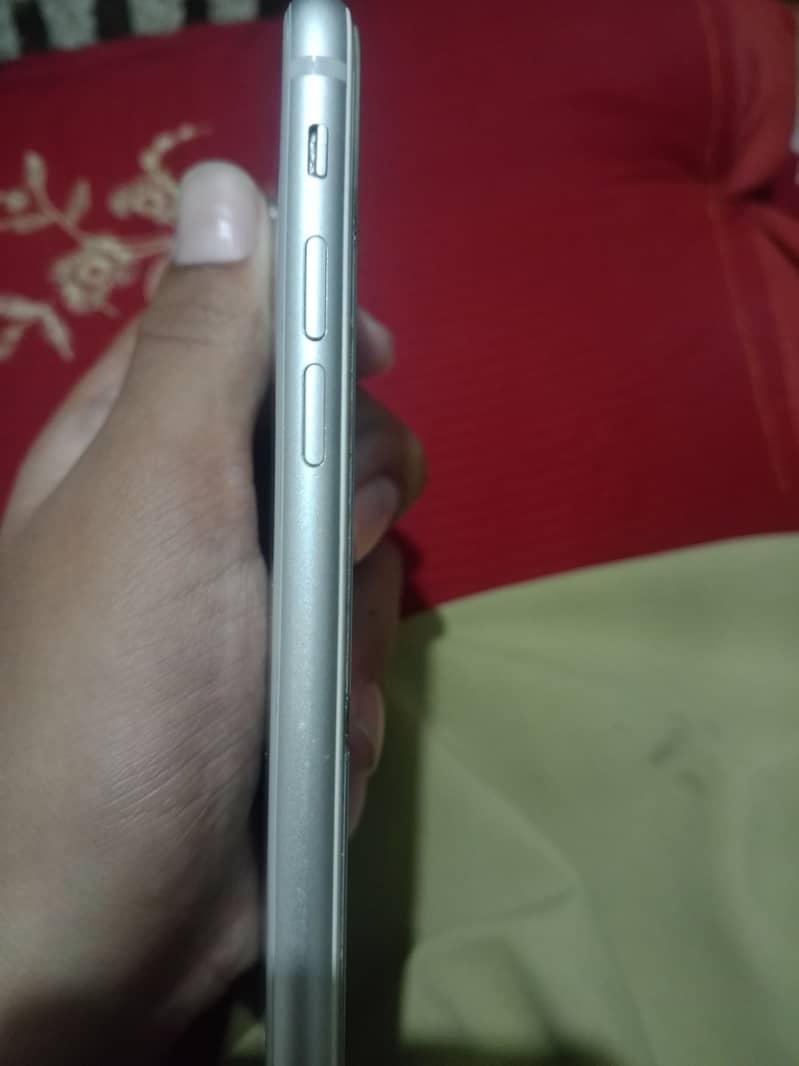 iPhone 8 plus 3