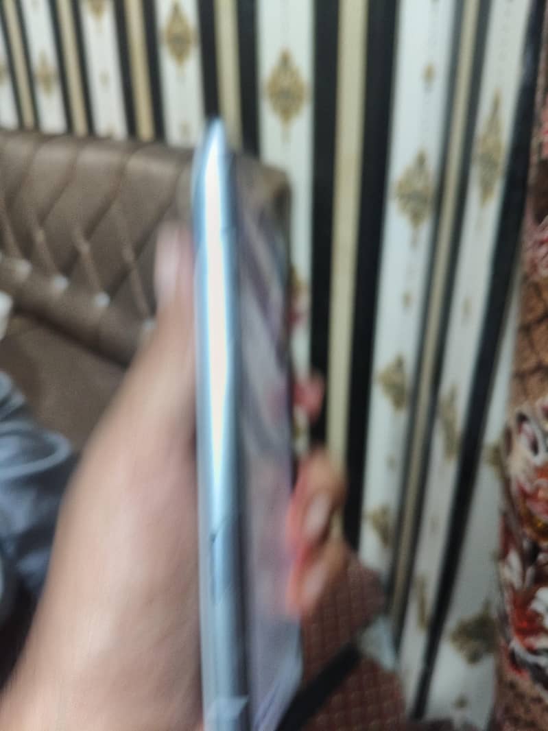 Google Pixel 7 4