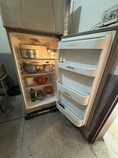 Dawlance refrigerator excellent working