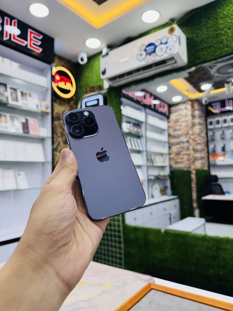 Apple iPhone 14 Pro 1