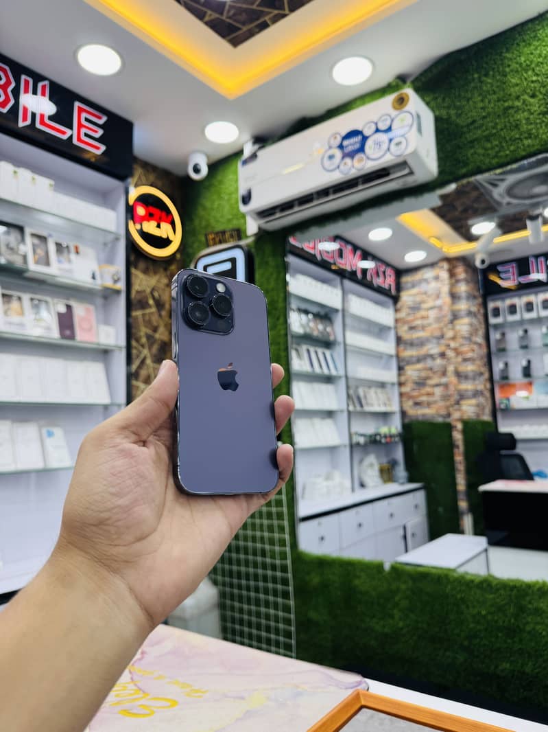 Apple iPhone 14 Pro 2
